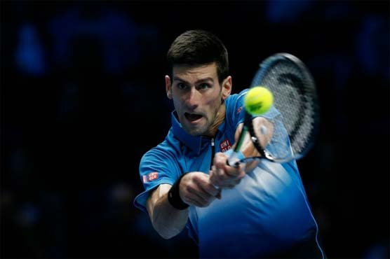 Djokovic, Federer make strong starts at Tour Finals