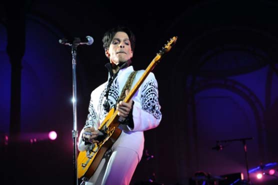 Prince cancels European tour following Paris attacks