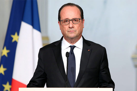 Hollande vows to destroy IS after Paris attacks