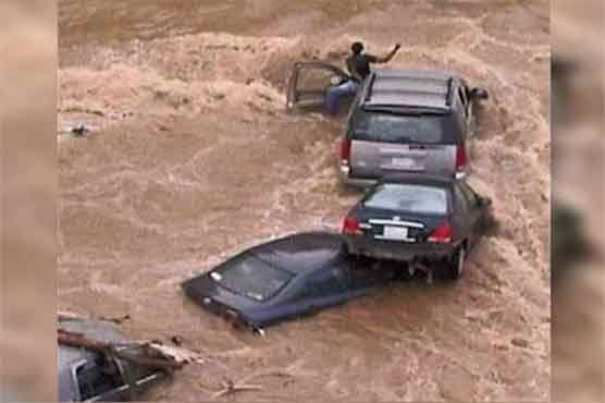 Saudi flooding death toll hits 12