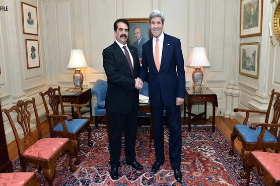 Army Chief meets John Kerry, exchanges views