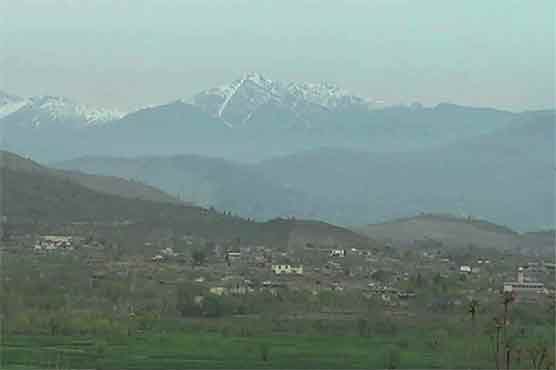 Weather remained mainly dry and hot in most parts of country on Saturday