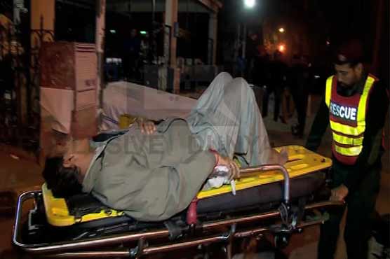 Lahore: 50 affected, faint due to gas leakage from cold storage factory