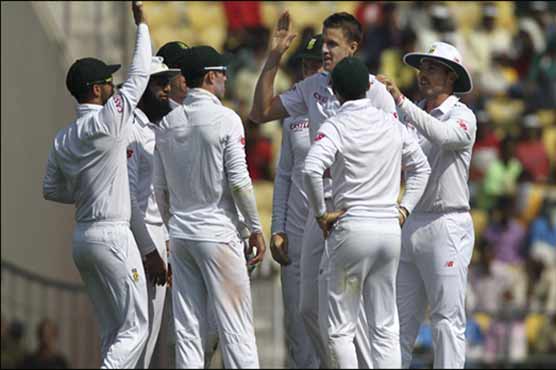 Morkel sends India crumbling in third Test