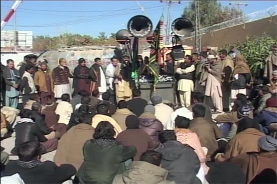 Pilgrims in Quetta protest over non-provision of security to buses