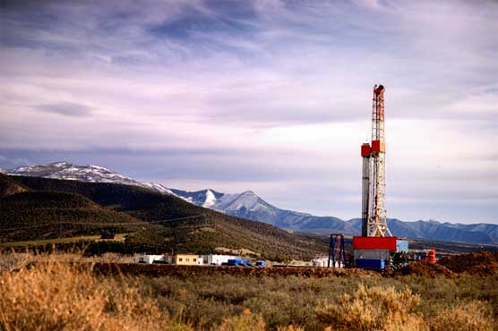 Oil prices advance in Asia