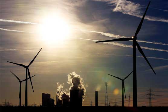 India 'confident' it can cut emissions by at least 35% by 2030: environment minister