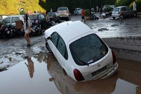 17 dead as heavy flooding hits French Riviera