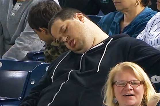 Dozing baseball fan's $10 million ESPN lawsuit is thrown out
