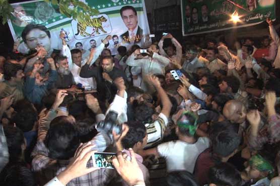 Abid Sher Ali promises electricity for Lahore, Saad Rafique criticizes Imran 