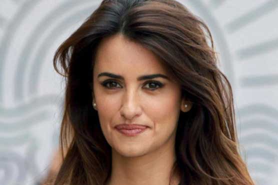 Penelope Cruz to direct documentary on childhood leukaemia
