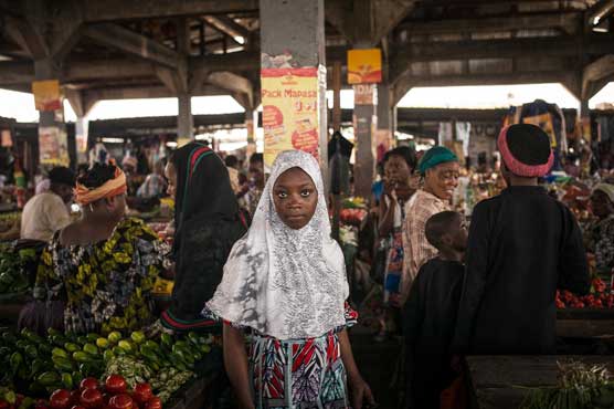 Zambia slashes growth forecast as commodity prices fall 