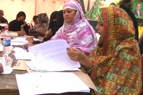 NA-122 Samanabad voters irked over poorly maintained lists 