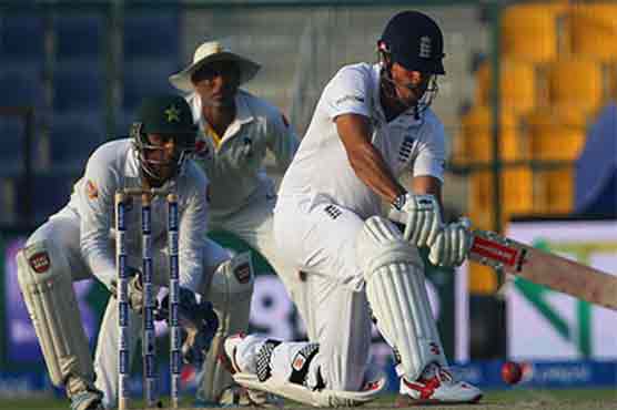 England 122-1 at lunch in first Test