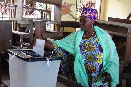 Guinea's president Conde leads poll as 25 pct votes tallied