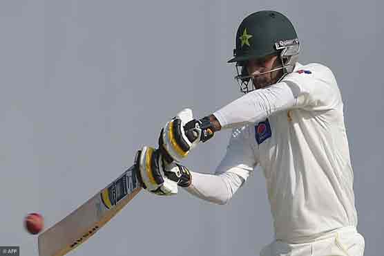 Day 5: Pakistan 35-2 in first England Test at lunch