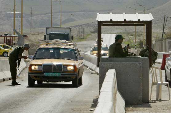 Palestinian shot after stabbing soldier in Hebron: Israel army