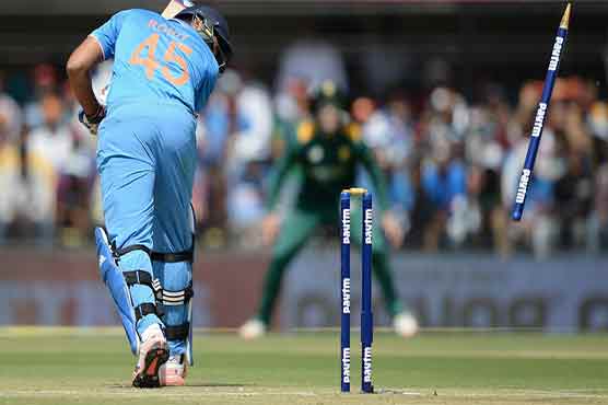 De Kock, Morkel help South Africa down India