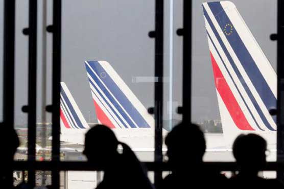 France red-faced after Algeria minister searched at airport 