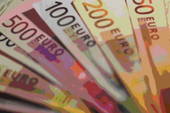 Euro edges higher as ECB reports improved bank lending