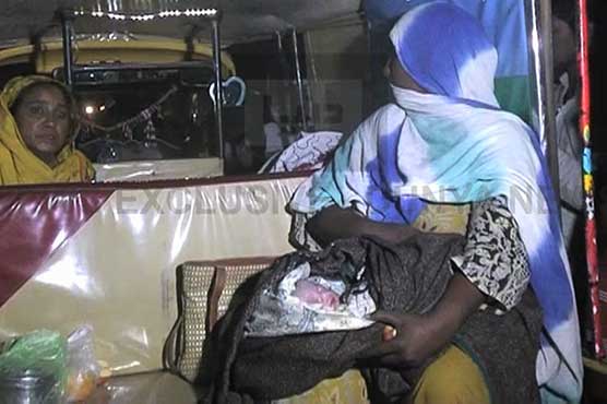 Baby dies during birth in rickshaw outside Gujranwala hospital