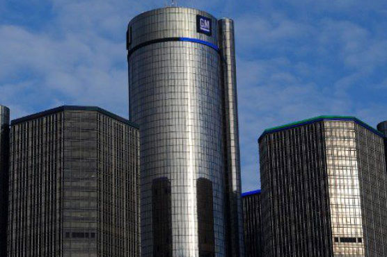 Ignition-switch lawsuit costs dent GM earnings 