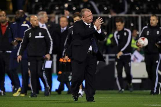 Football: Penalty saves Leeds new boss Evans