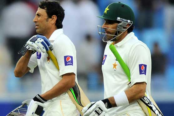 Misbah, Younis steady Pakistan, lead extended to 358 for 3