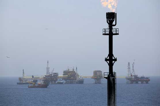 Oil prices up ahead of US and European data