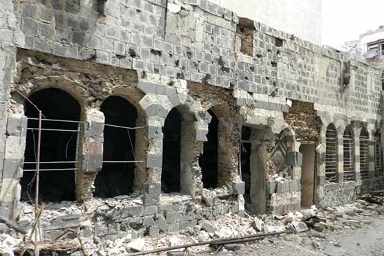 IS blows up columns in Syria's Palmyra to execute 3: monitor