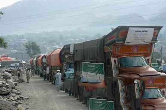 Punjab govt provides 5 trucks of flour, thousands of blankets to KP
