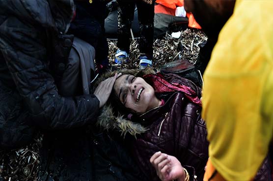 Berlin backs Athens over migrant influx as boat toll rises