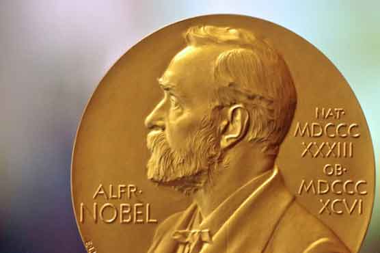 Nobel medal fetches nearly $800,000 at auction