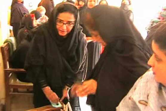 CM Sindh's close relative caught red handed for trampling electoral code in Khairpur