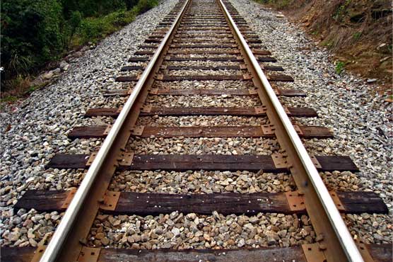Attempt to blow up railways track foiled in Jacobabad