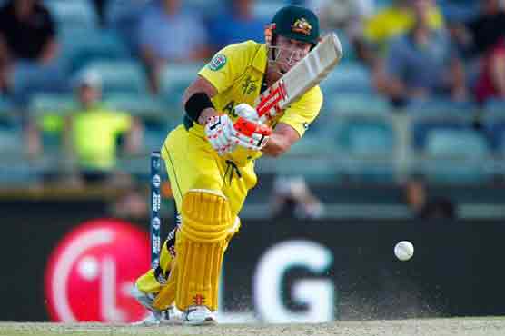 England bowl against Australia in 2nd ODI