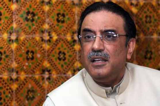 Blaming others every day doesn't suit Altaf Hussain: Zardari