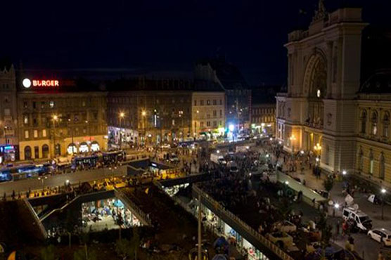 German industries make economic case to welcome refugees