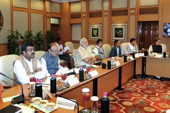 Modi asks billionaires if China's pain can be India's gain