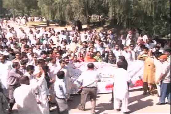 Doctors' protest for restoration of health allowance enters third day