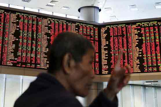 China grapples with risk of economic hard landing