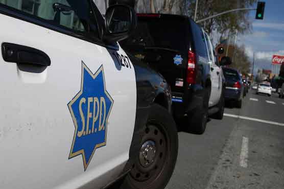 Man flees San Francisco police by jumping in water