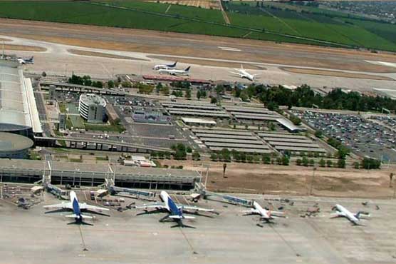 Chile airports strike grounds tens of thousands 
