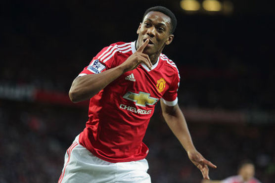 Football: Martial, Depay start for United 
