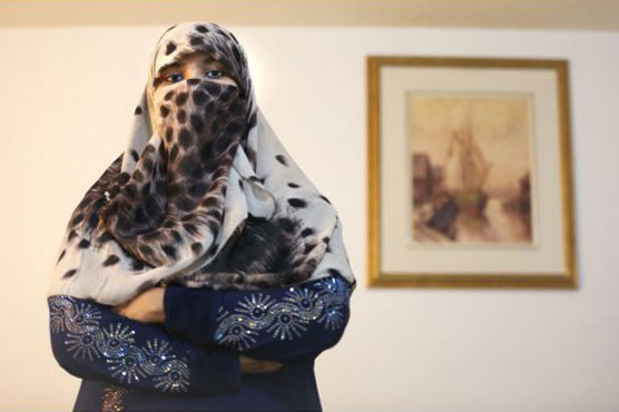 Tories to take fight over veils to Canada's top court 