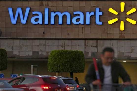 Wal-Mart worker group splits in two; both sides vow to continue wage fight