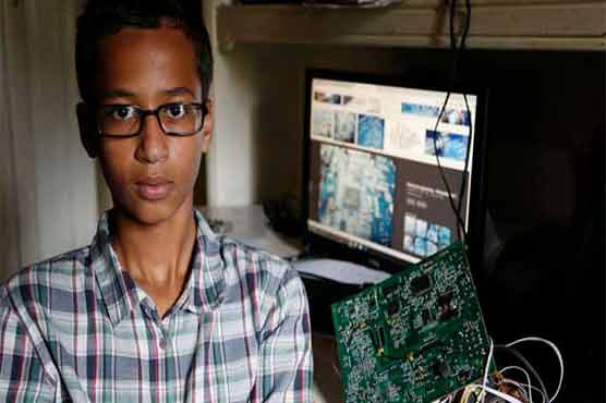 Muslim teen arrested for clock gets White House invite