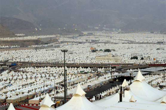 Hajj begins as Muslim pilgrims throng Mina