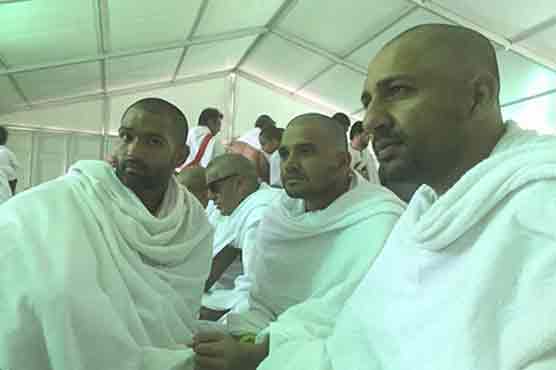 Captain Azhar Ali among six national cricket heroes perform Hajj