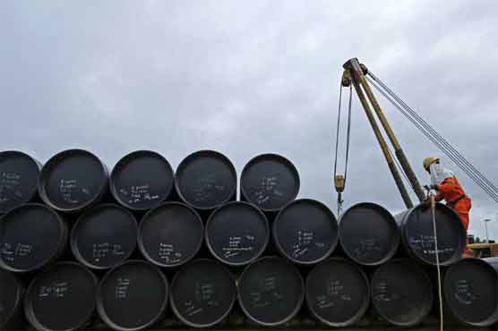 Oil prices edge up after losses